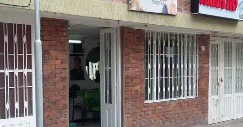 CHARLIS PELUQUERIA CHARLIS PELUQUERIA